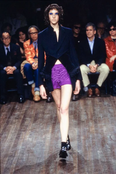 Look 25